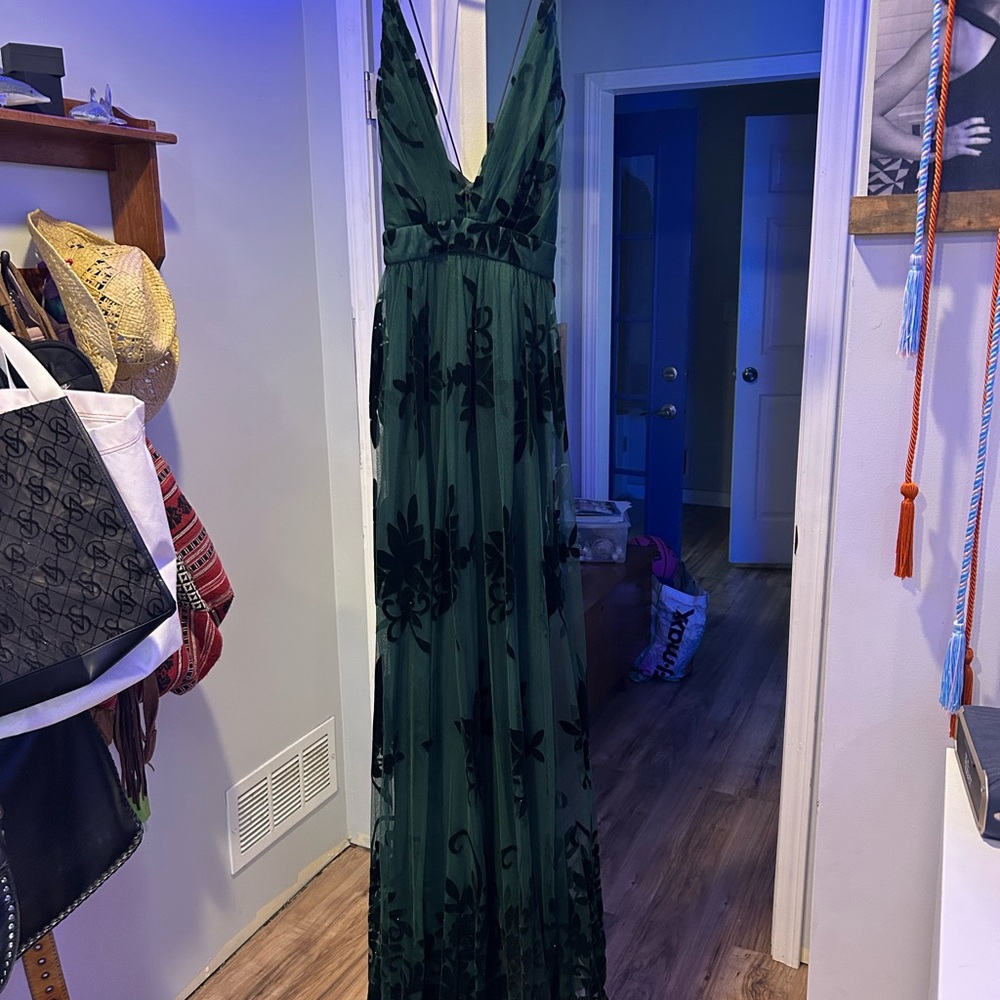 Elegant Green and Black Floral Maxi Dress